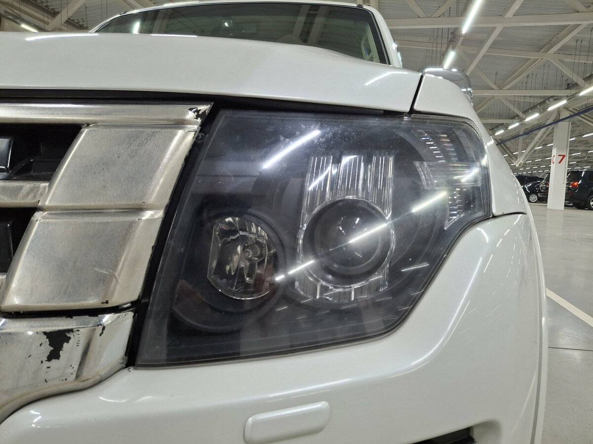 Купить Mitsubishi Pajero с пробегом. Фото: #16