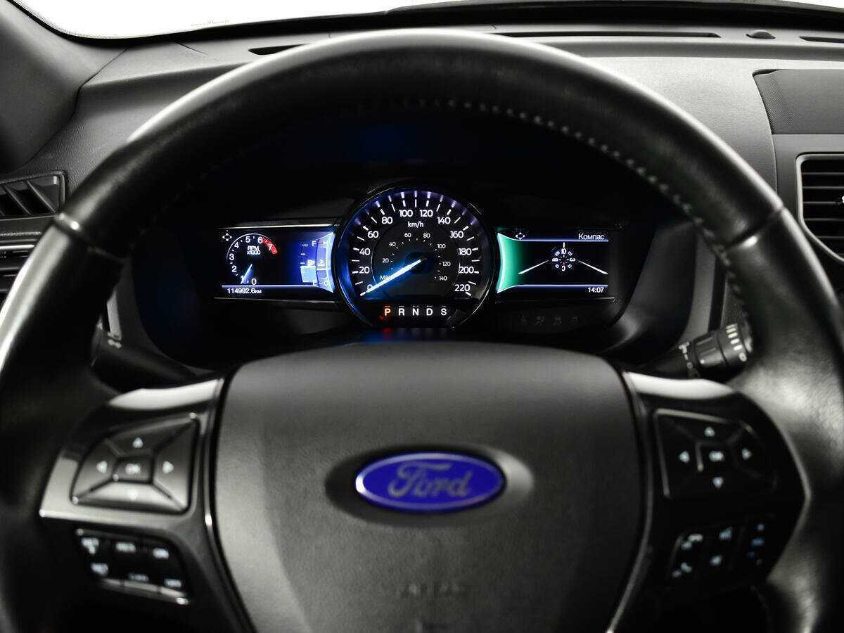 Купить Ford Explorer с пробегом. Фото: #11