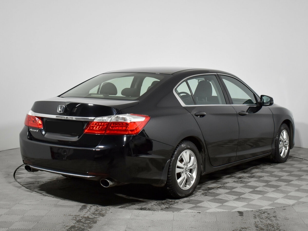 Купить Honda Accord с пробегом. Фото: #4