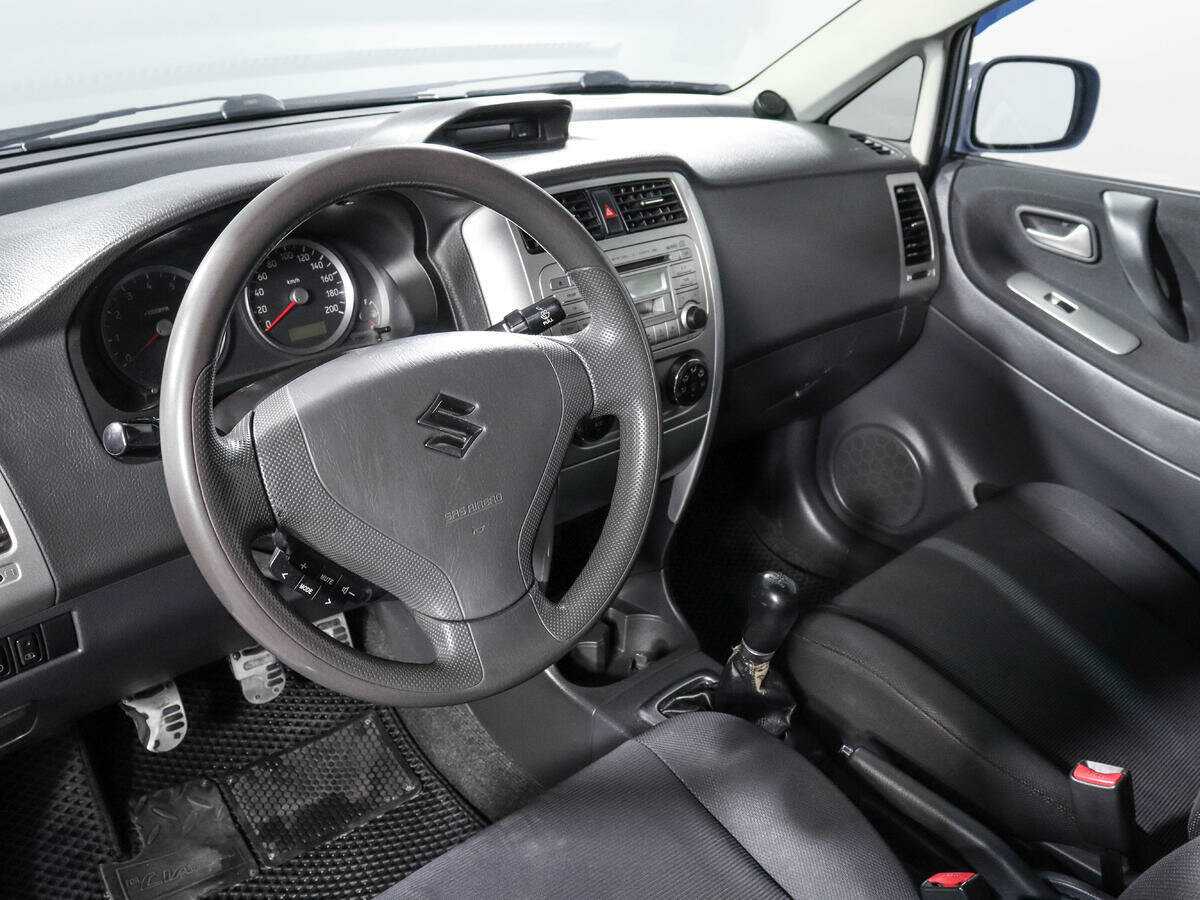 Купить Suzuki Liana с пробегом. Фото: #12