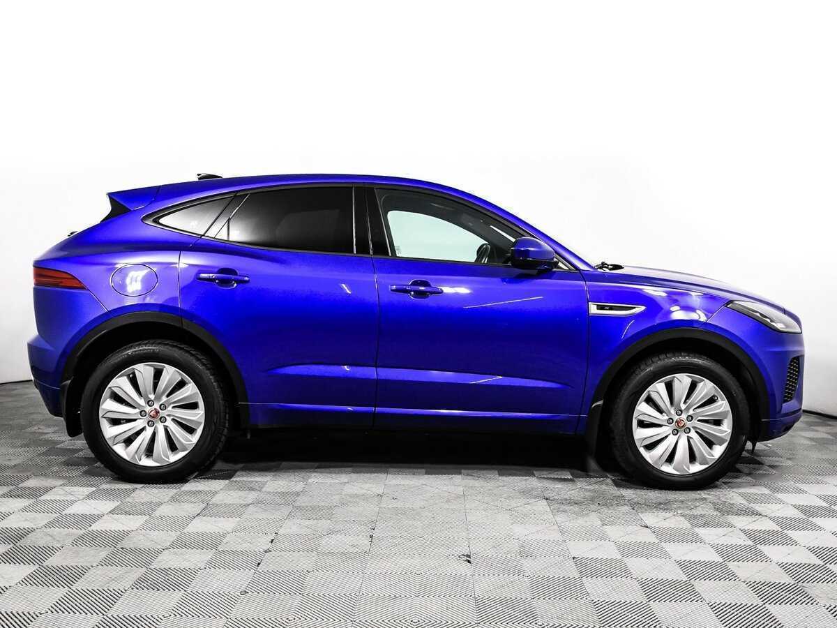Купить Jaguar E-Pace с пробегом. Фото: #3