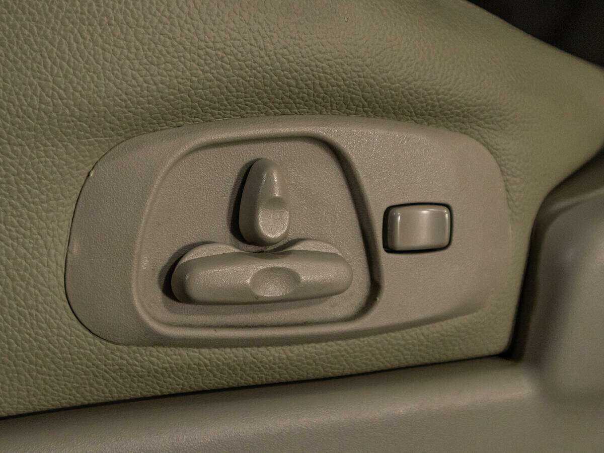 Купить Mitsubishi Pajero с пробегом. Фото: #12