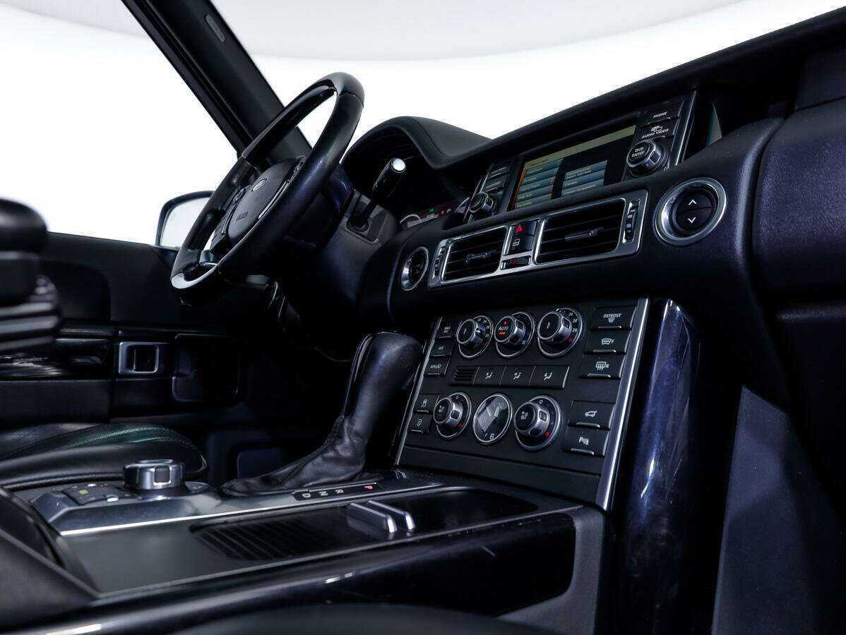 Купить Land Rover Range Rover с пробегом. Фото: #30