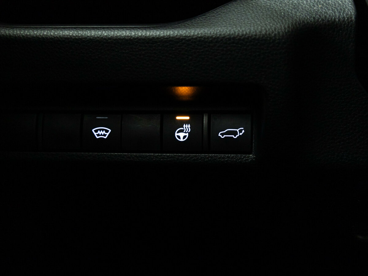 Купить Toyota RAV4 с пробегом. Фото: #15