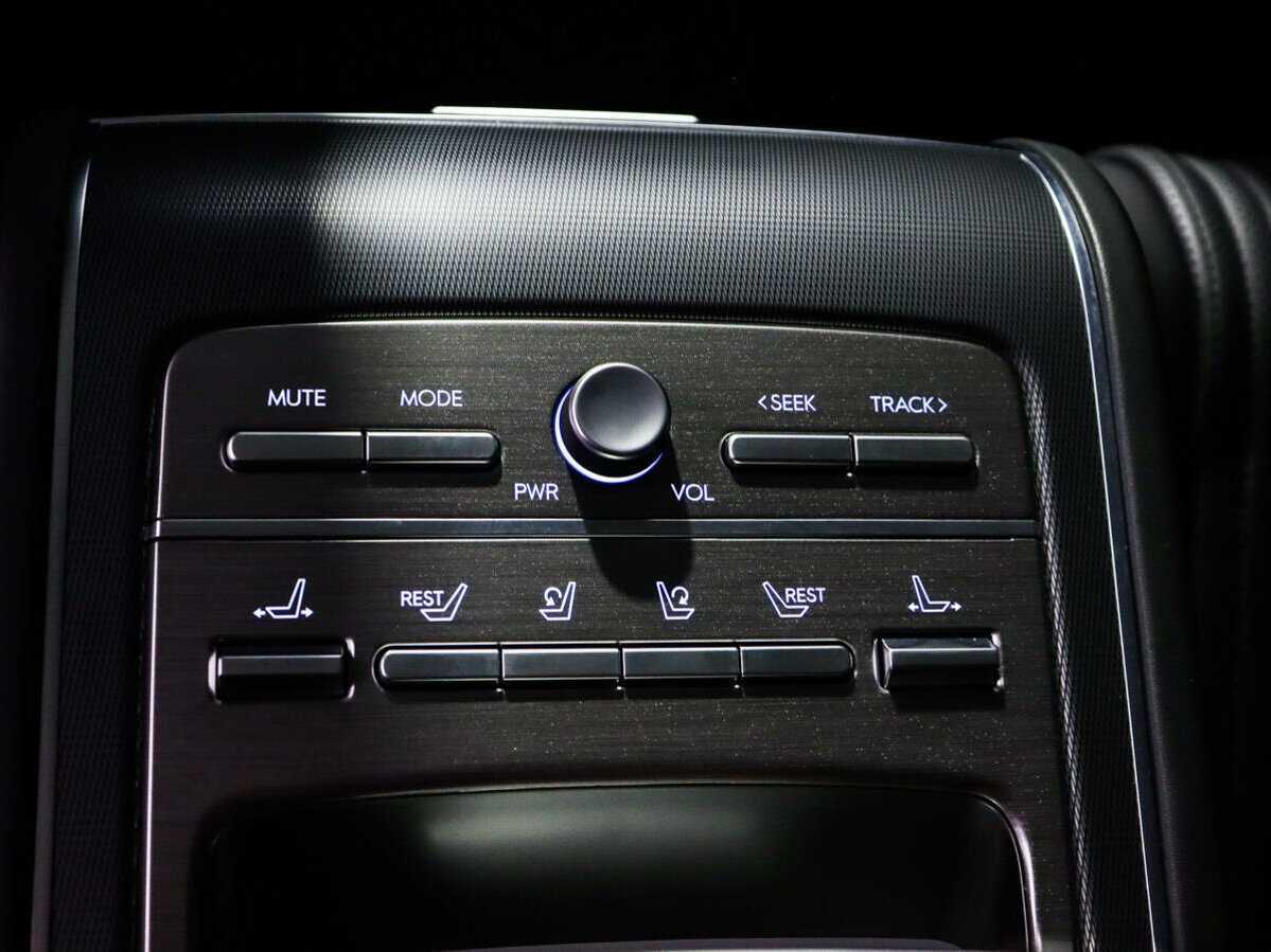 Купить Hyundai Grandeur с пробегом. Фото: #17