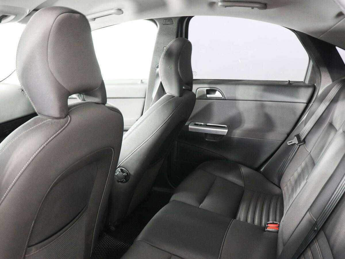 Купить Volvo S40 с пробегом. Фото: #7