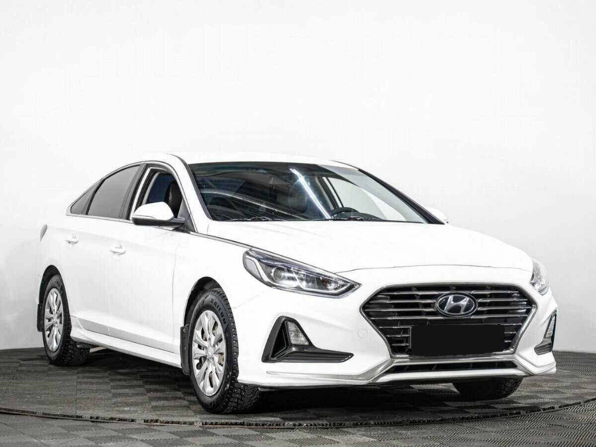 Купить Hyundai Sonata с пробегом. Фото: #2