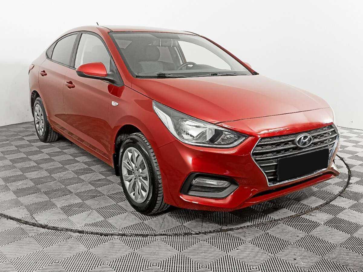 Купить Hyundai Solaris с пробегом. Фото: #2