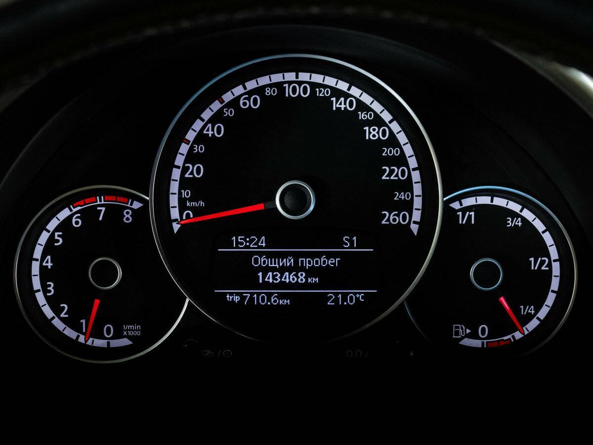 Купить Volkswagen Beetle с пробегом. Фото: #22