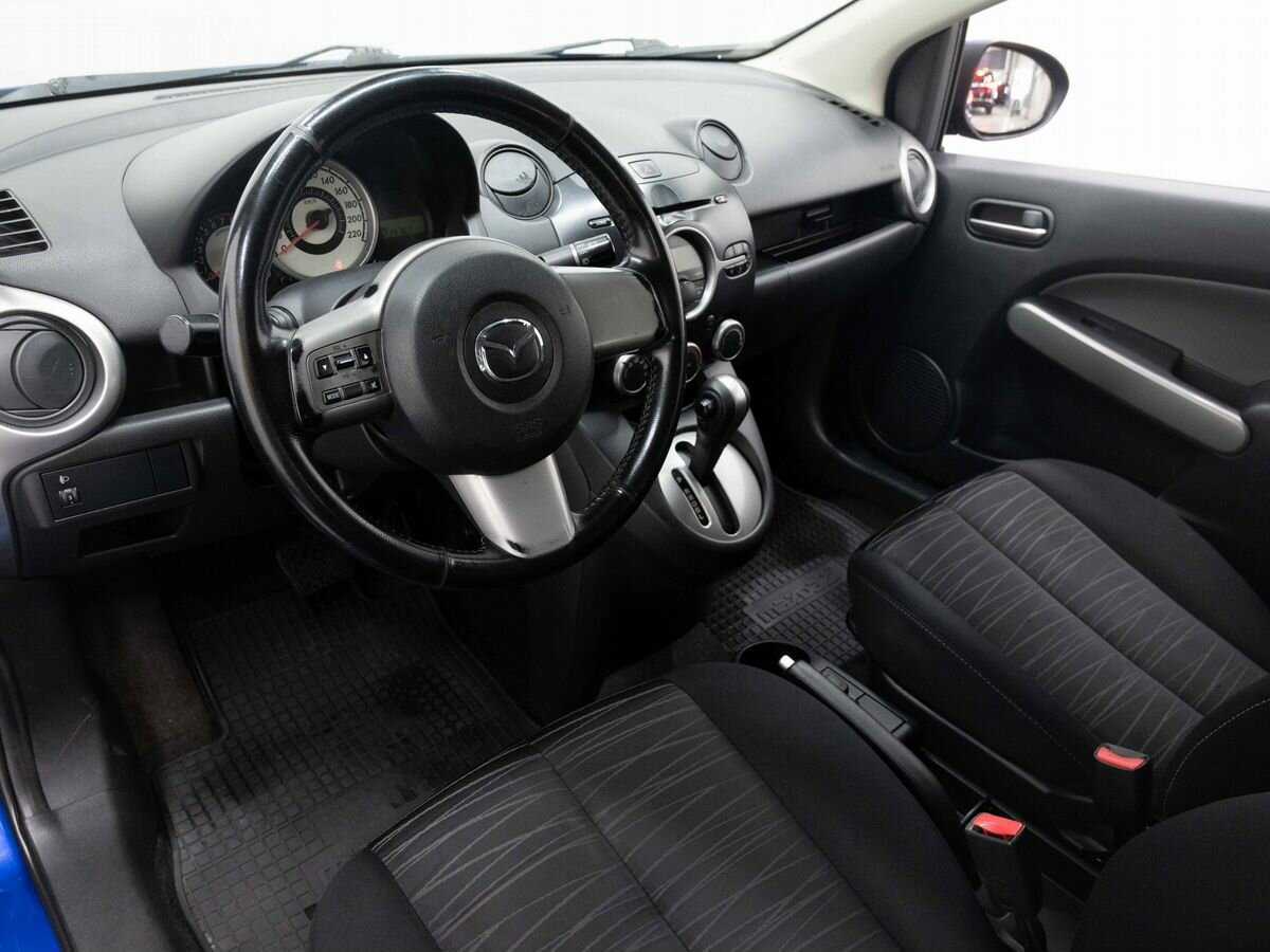 Купить Mazda 2 с пробегом. Фото: #8