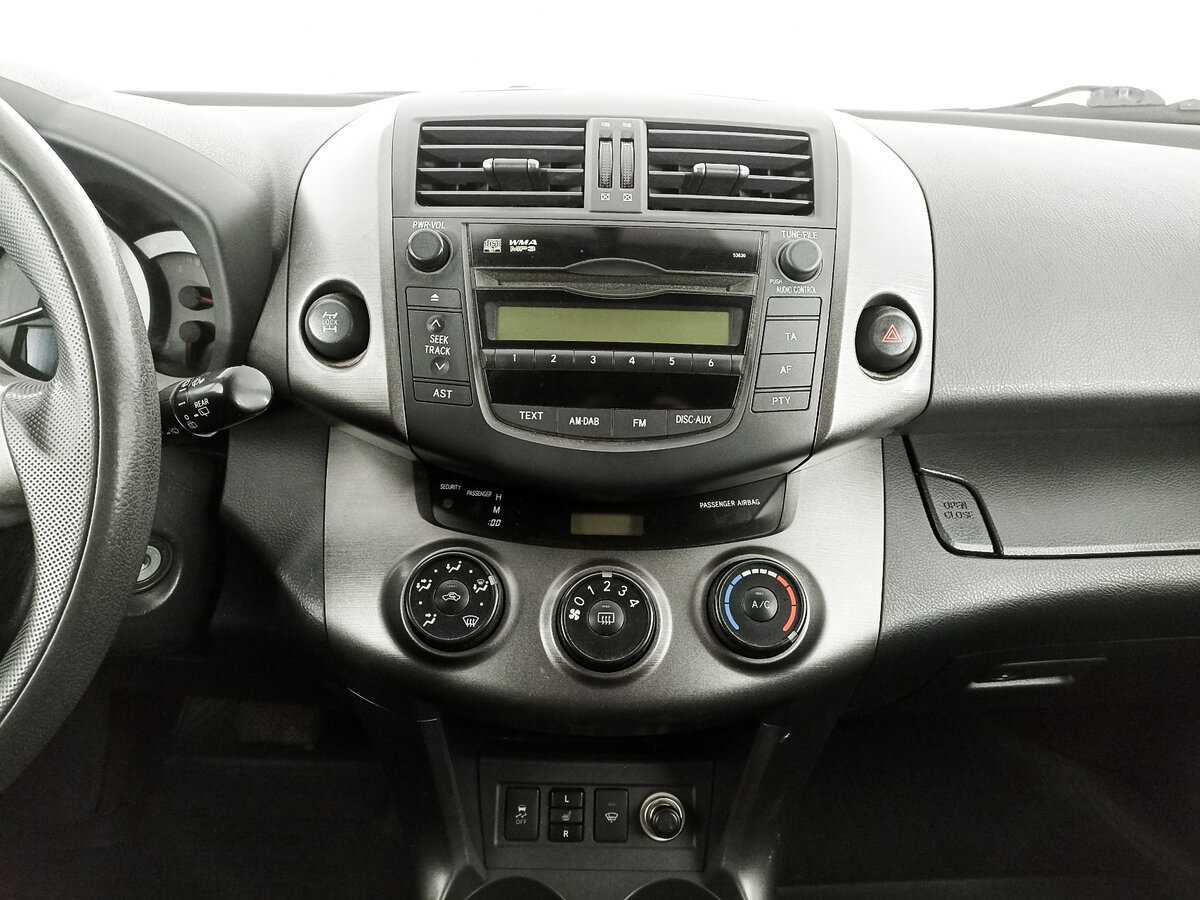 Купить Toyota RAV4 с пробегом. Фото: #12