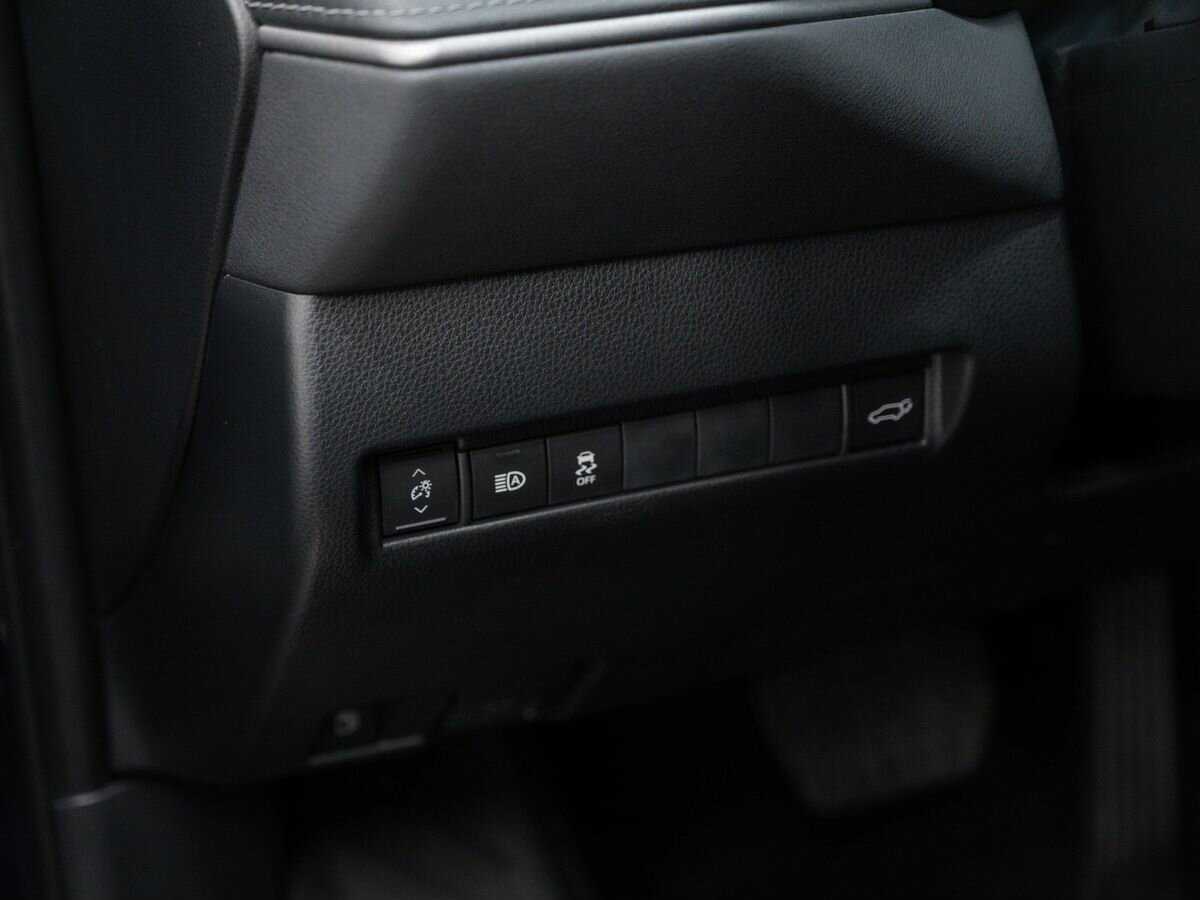 Купить Toyota Venza с пробегом. Фото: #16