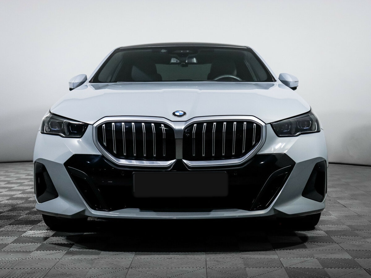 Купить BMW 5 серии с пробегом. Фото: #1