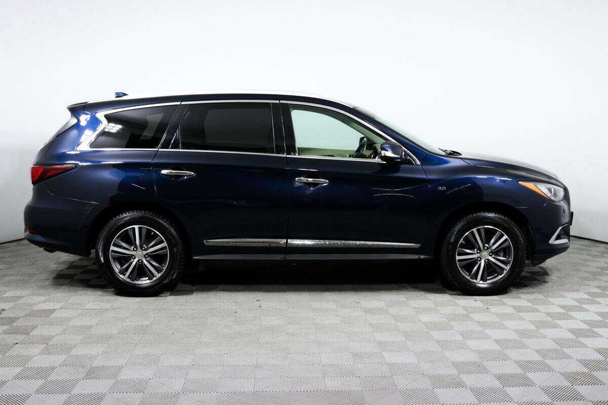 Купить Infiniti QX60 с пробегом. Фото: #3