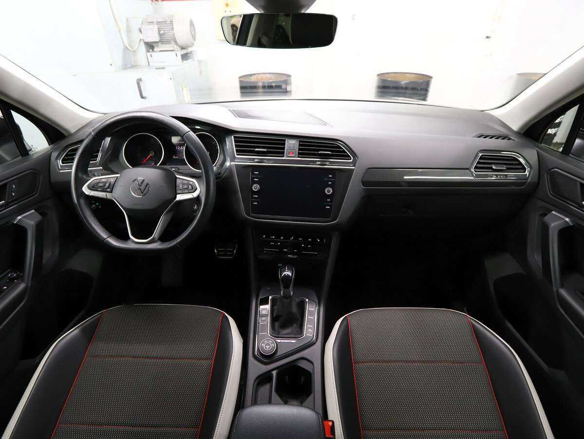 Купить Volkswagen Tiguan с пробегом. Фото: #15