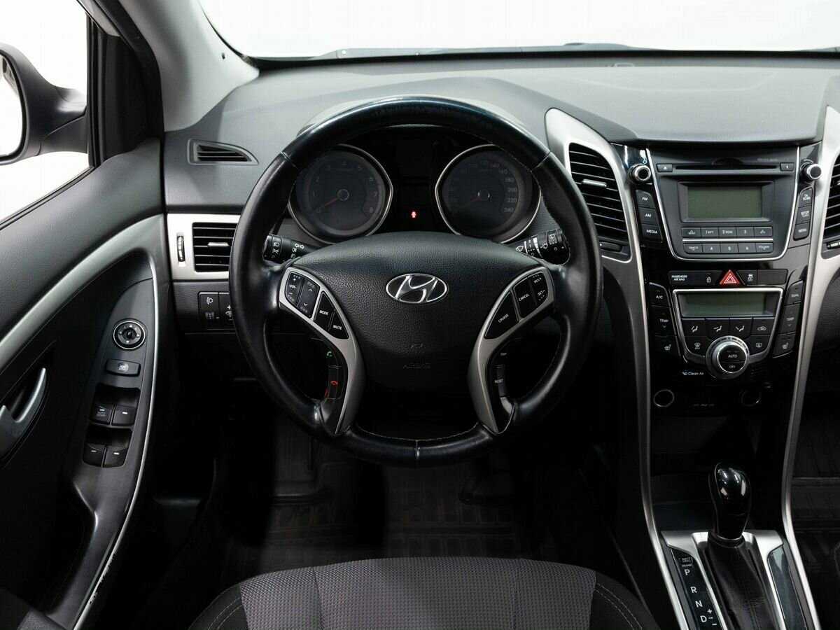 Купить Hyundai i30 с пробегом. Фото: #13