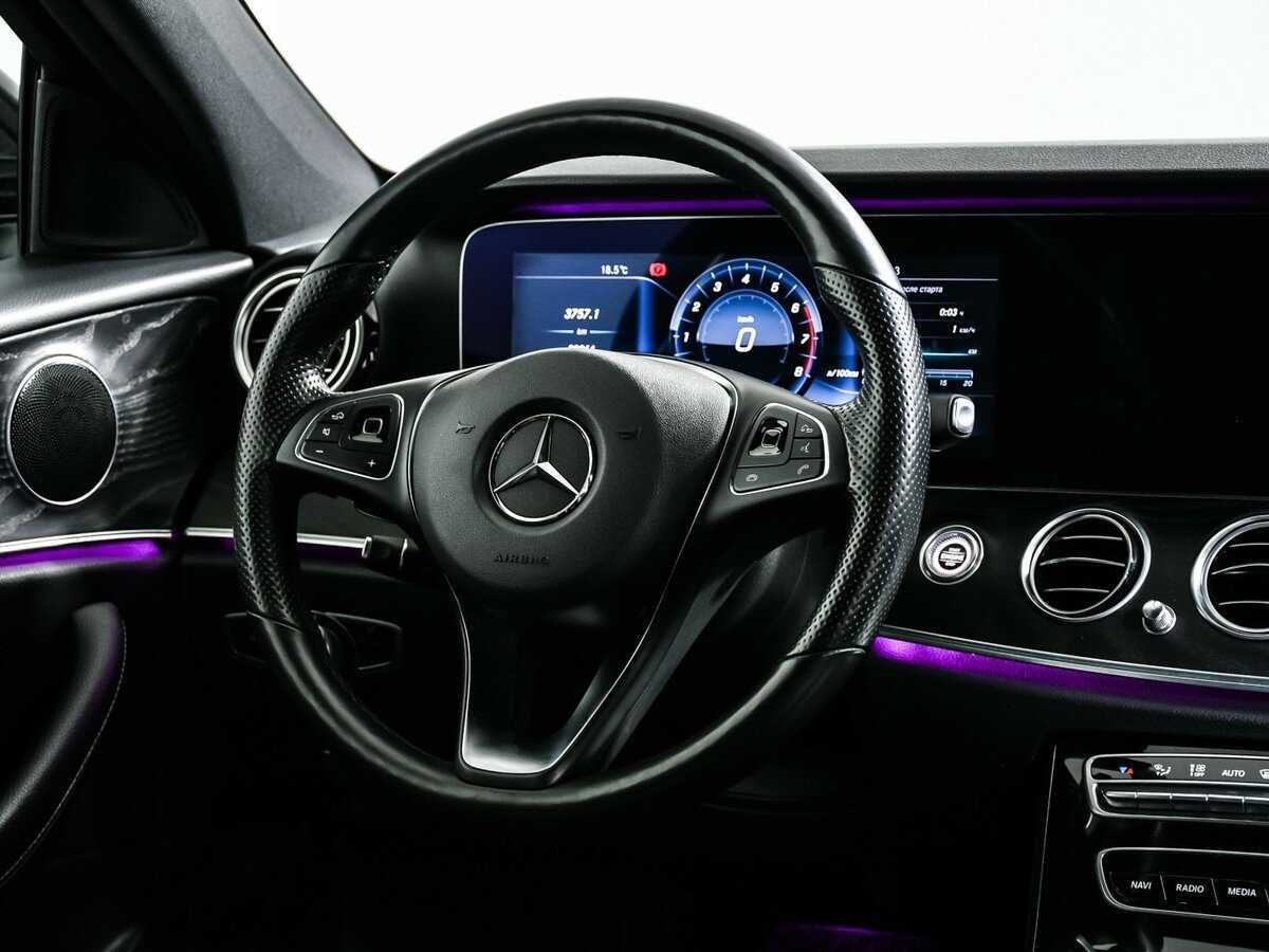 Купить Mercedes-Benz E-Класс с пробегом. Фото: #11