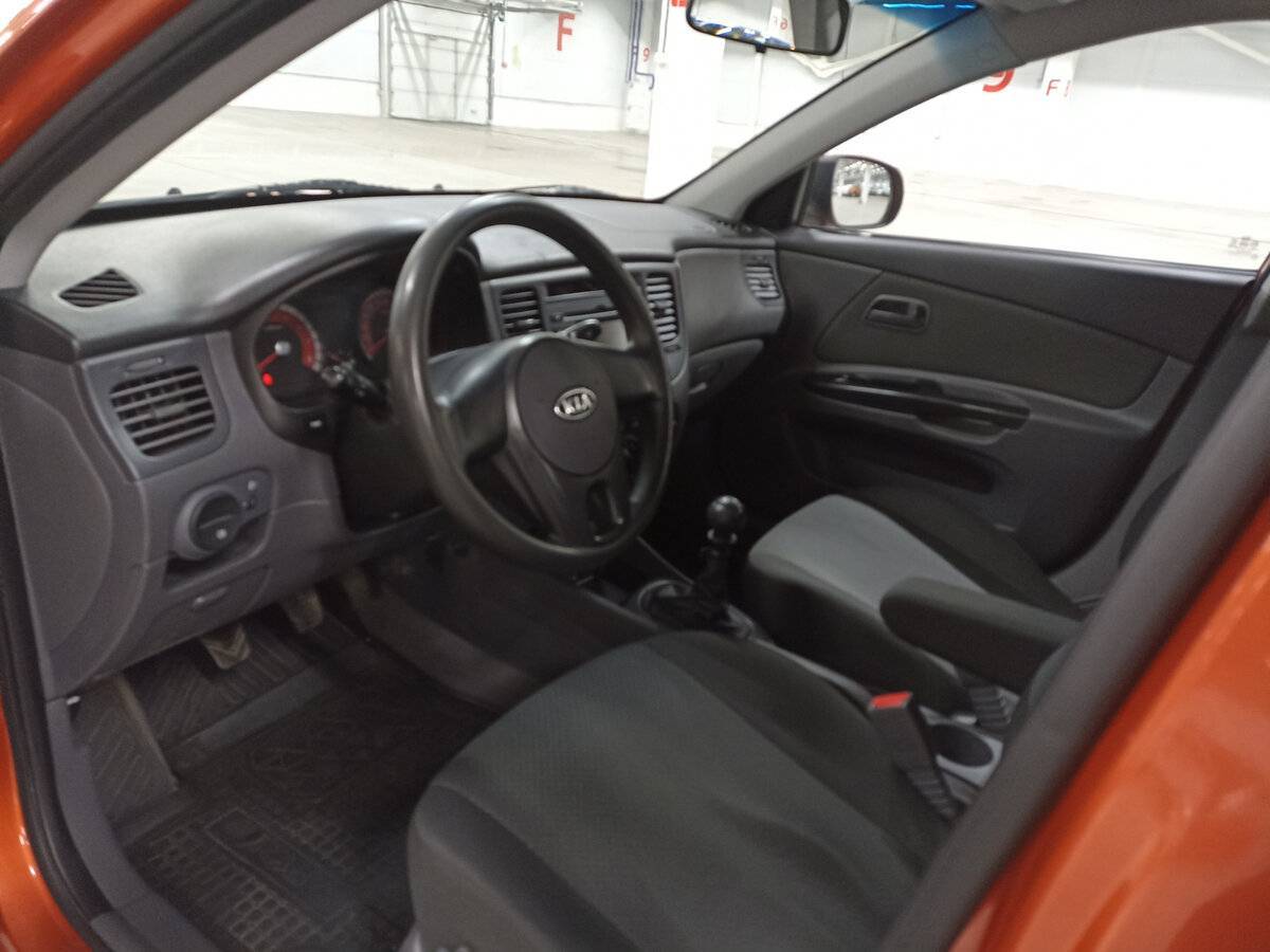 Купить Kia Rio с пробегом. Фото: #15