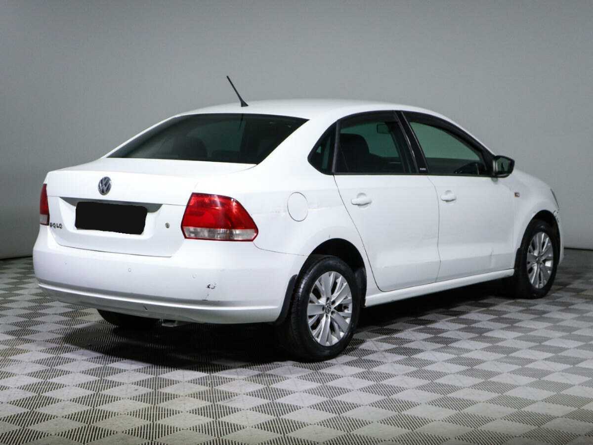 Купить Volkswagen Polo с пробегом. Фото: #3