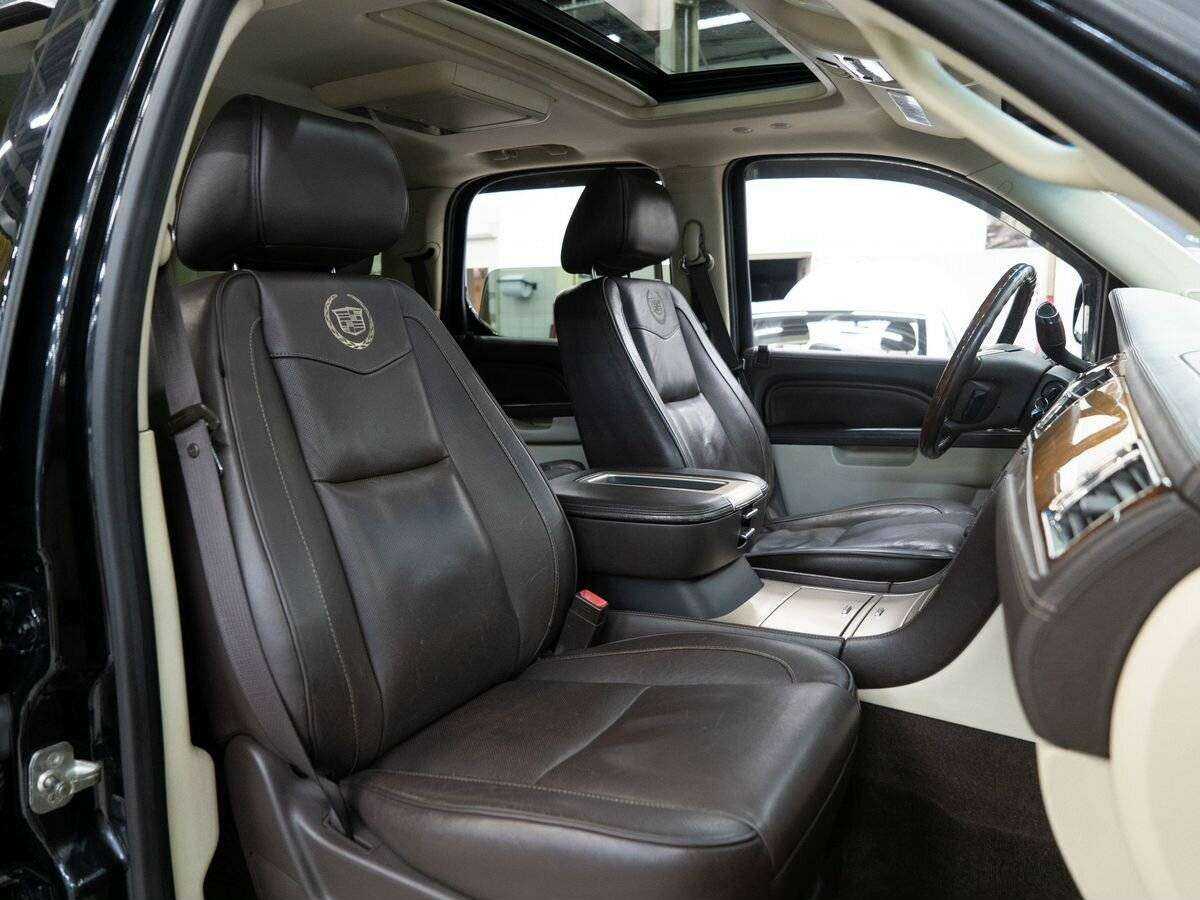 Купить Cadillac Escalade с пробегом. Фото: #11