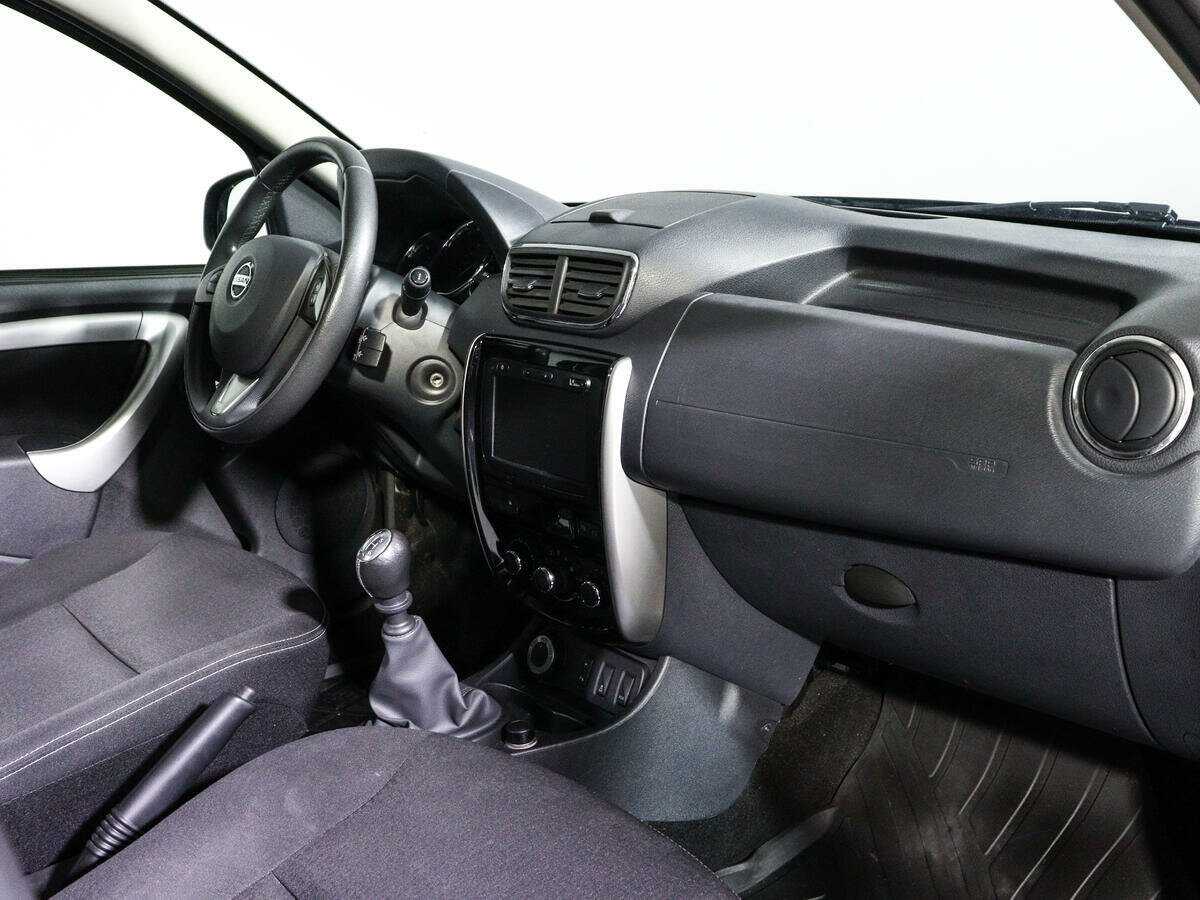 Купить Nissan Terrano с пробегом. Фото: #8