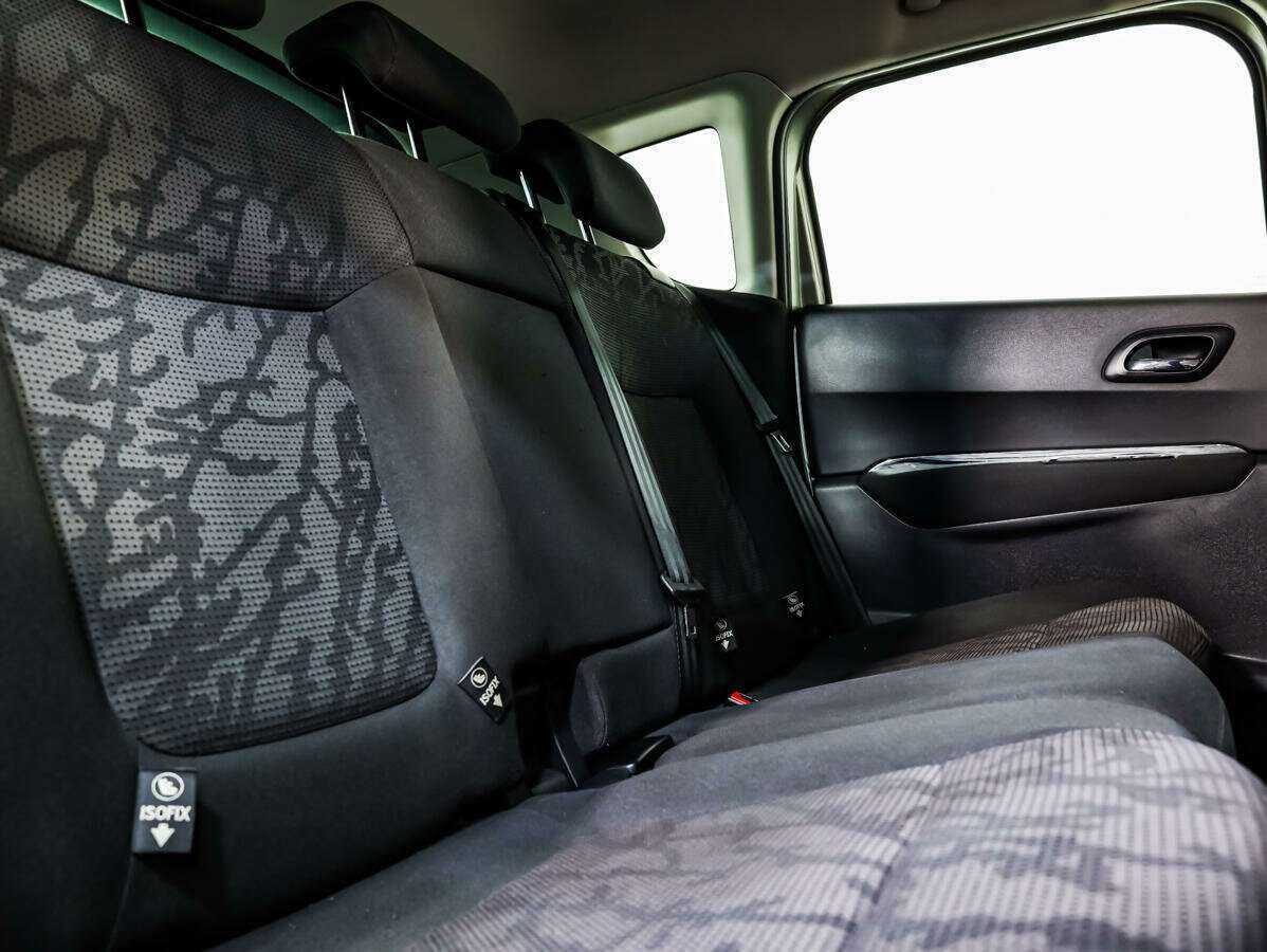Купить Peugeot 3008 с пробегом. Фото: #9