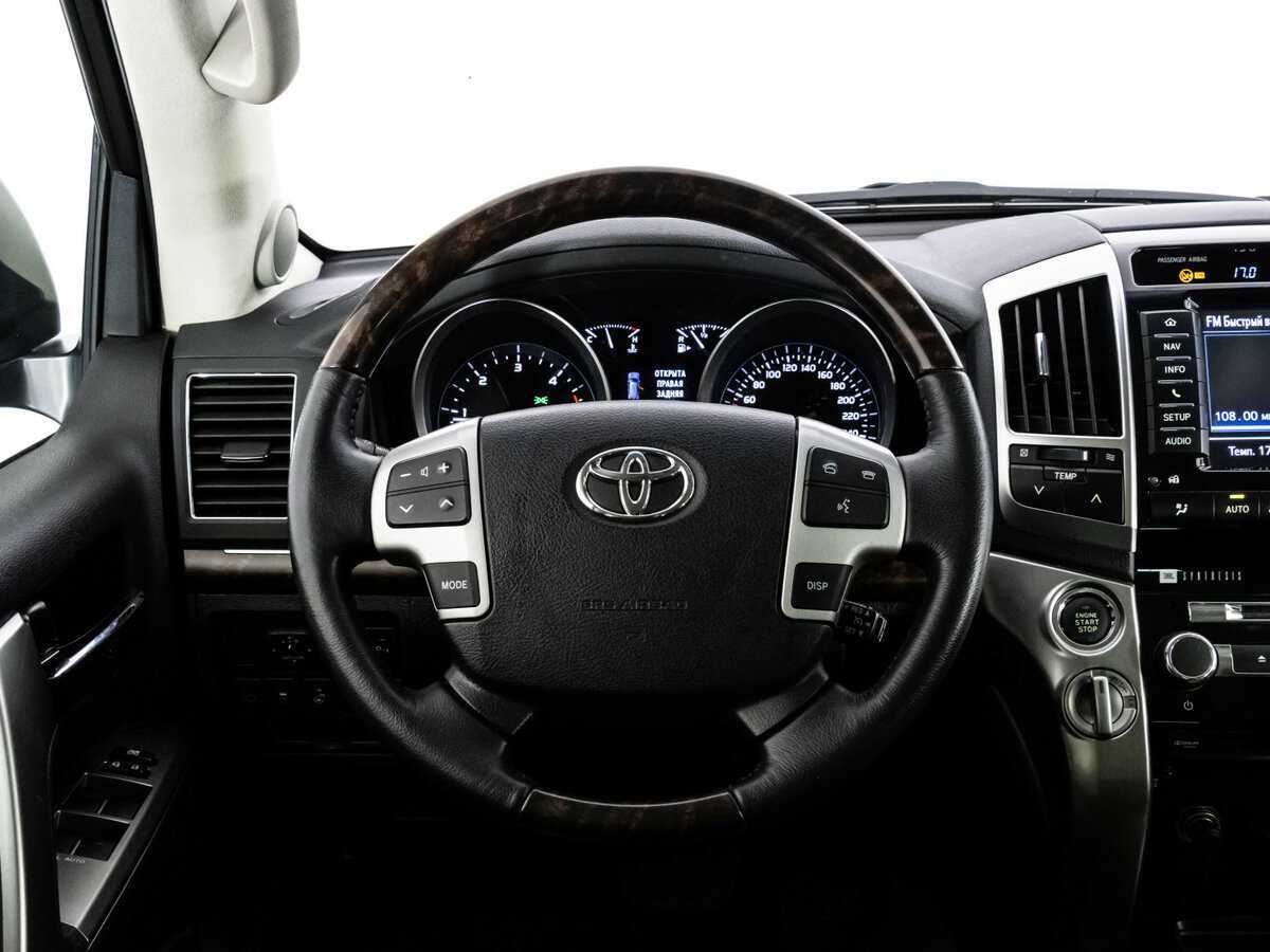 Купить Toyota Land Cruiser с пробегом. Фото: #9