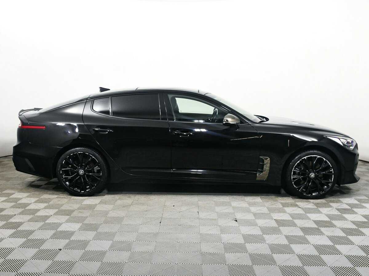 Купить Kia Stinger с пробегом. Фото: #3