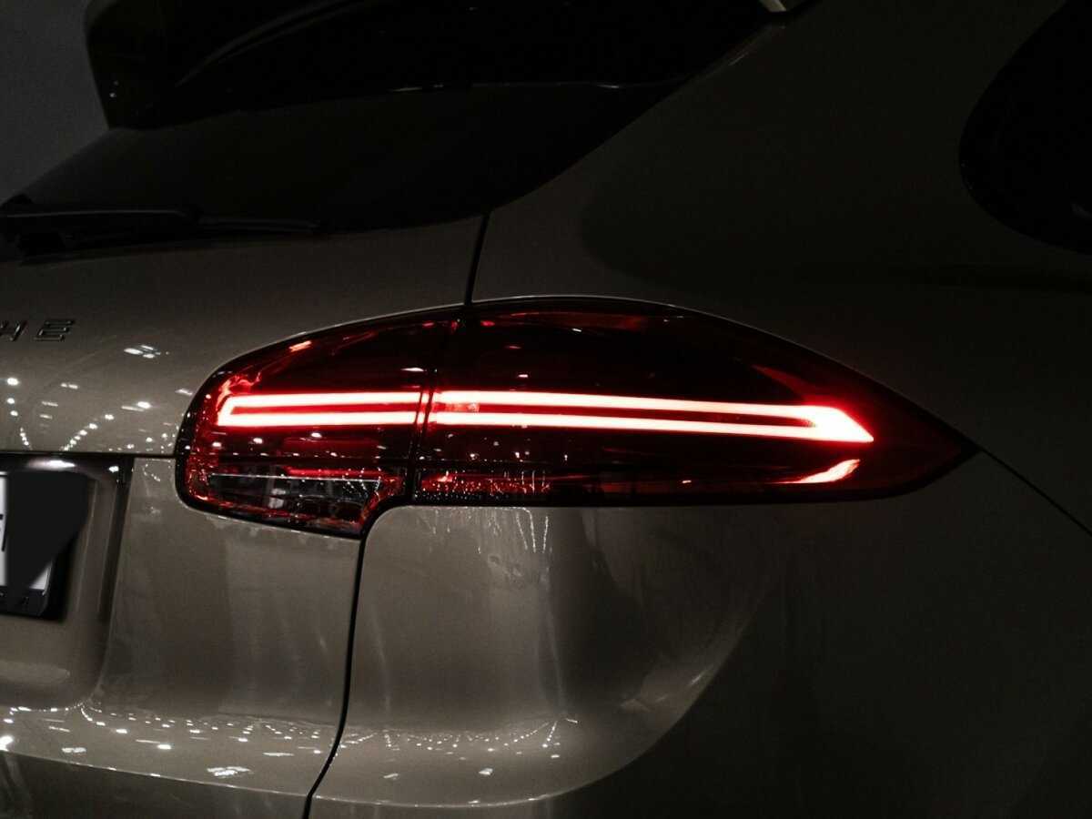 Купить Porsche Cayenne с пробегом. Фото: #29