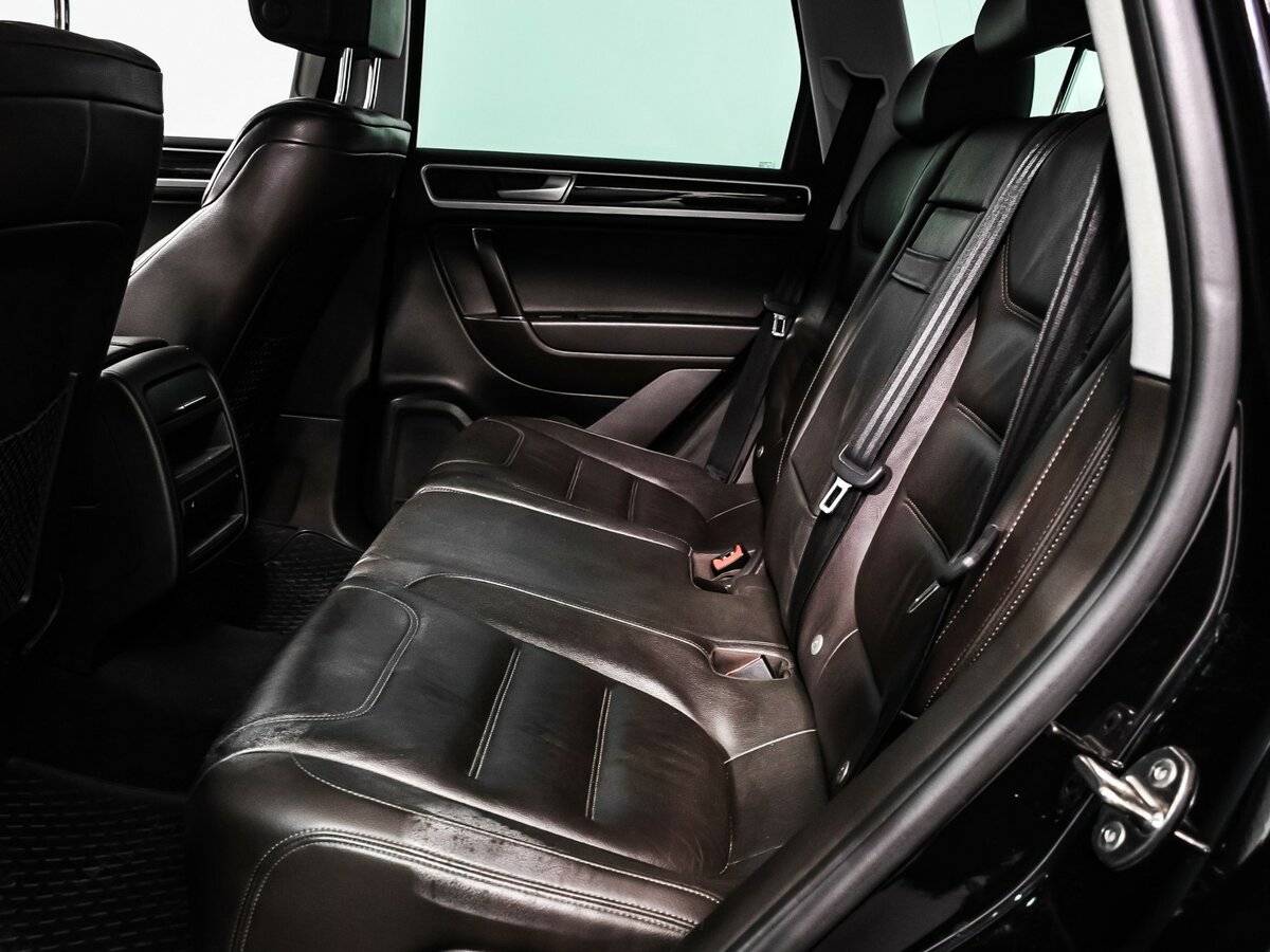 Купить Volkswagen Touareg с пробегом. Фото: #12