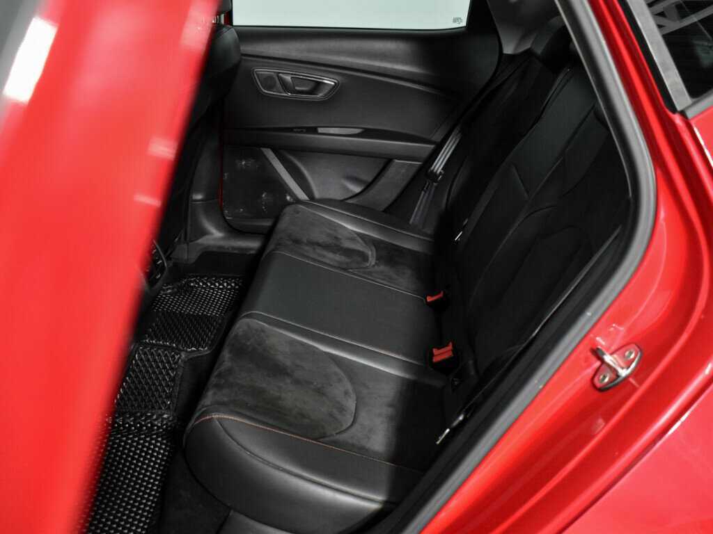Купить SEAT Leon с пробегом. Фото: #11