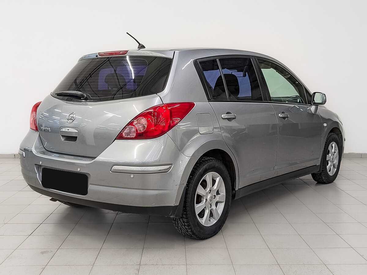 Купить Nissan Tiida с пробегом. Фото: #4