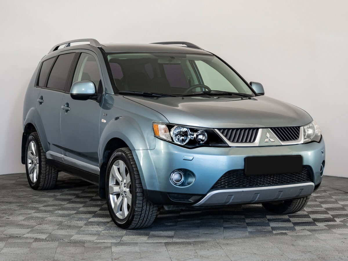 Купить Mitsubishi Outlander с пробегом. Фото: #2
