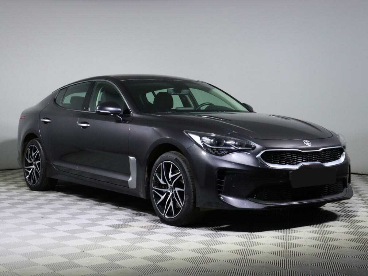 Купить Kia Stinger с пробегом. Фото: #2