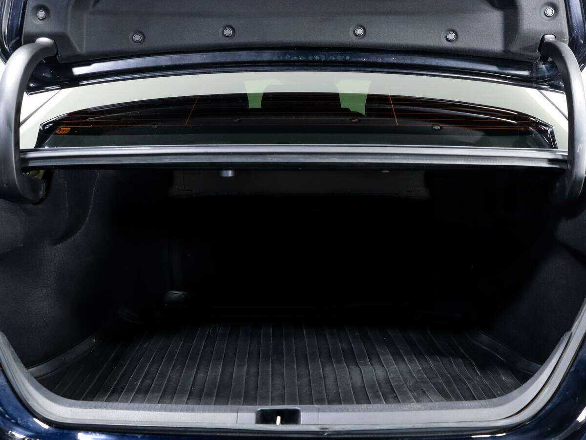 Купить Toyota Camry с пробегом. Фото: #18