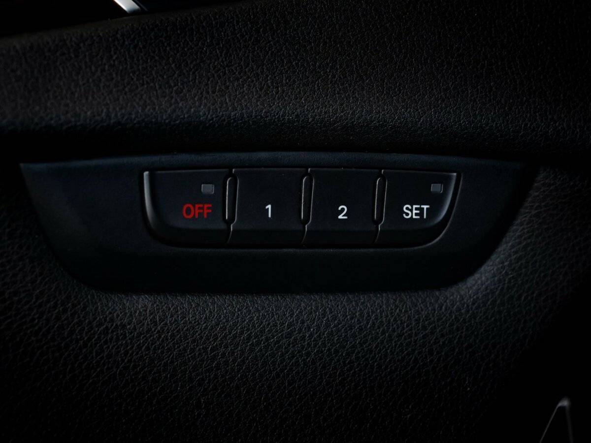 Купить Audi A4 с пробегом. Фото: #20