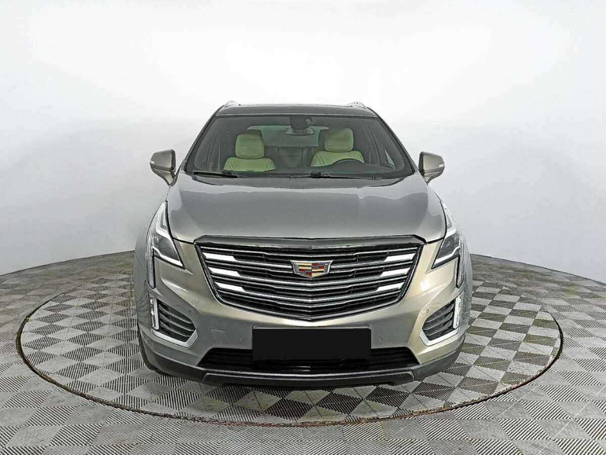Купить Cadillac XT5 с пробегом. Фото: #1