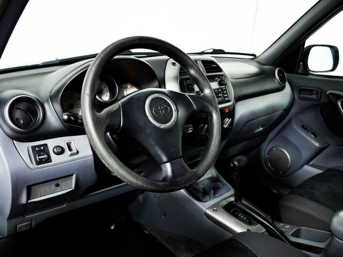 Купить Toyota RAV4 с пробегом. Фото: #12