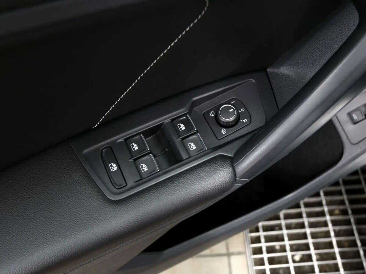 Купить Volkswagen Tiguan с пробегом. Фото: #8