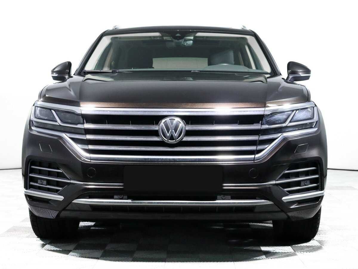 Купить Volkswagen Touareg с пробегом. Фото: #1