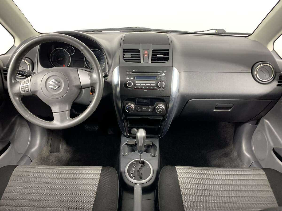 Купить Suzuki SX4 с пробегом. Фото: #11