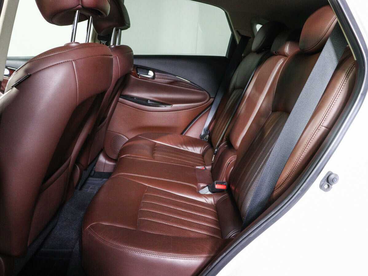 Купить Infiniti QX50 с пробегом. Фото: #7