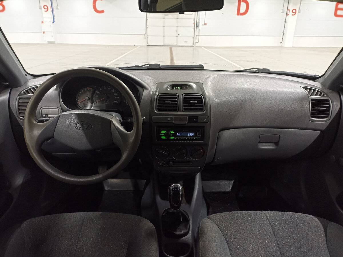 Купить Hyundai Accent с пробегом. Фото: #13