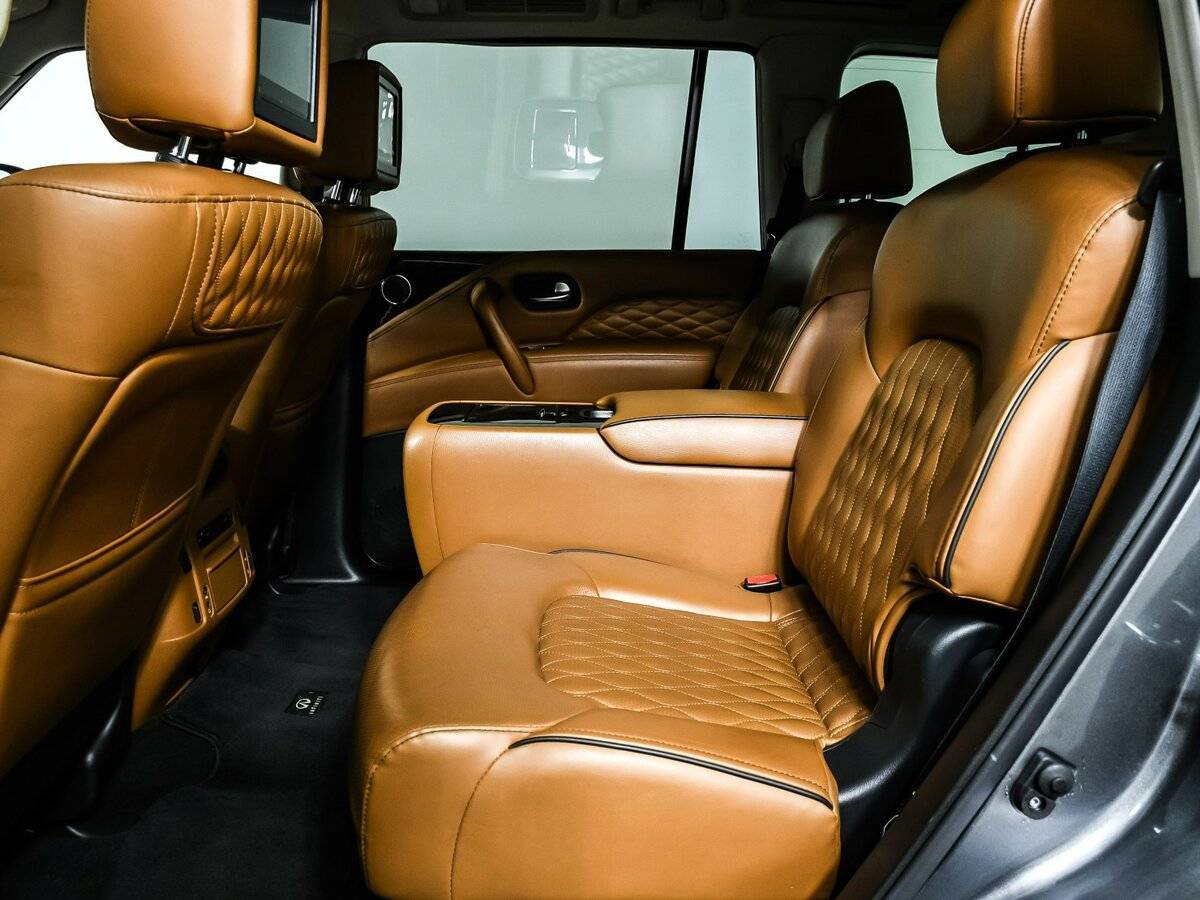 Купить Infiniti QX80 с пробегом. Фото: #11