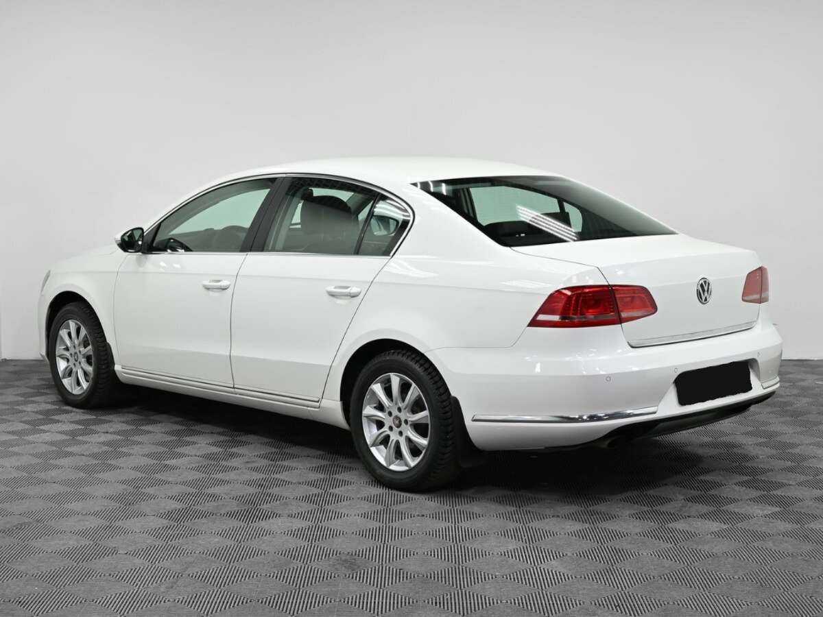 Купить Volkswagen Passat с пробегом. Фото: #3