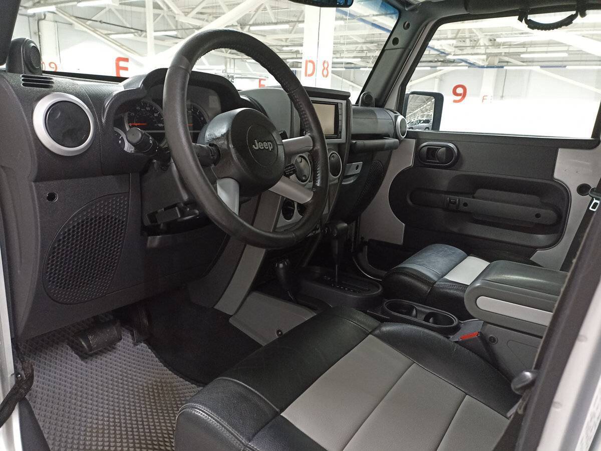 Купить Jeep Wrangler с пробегом. Фото: #15