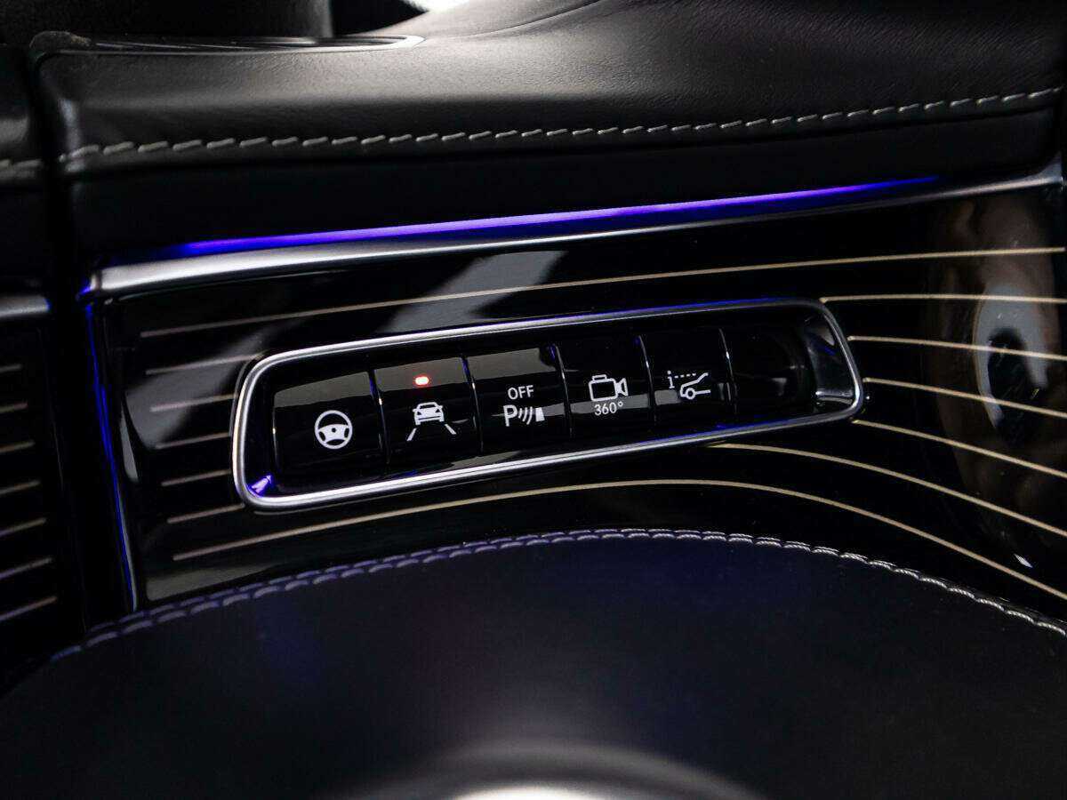 Купить Mercedes-Benz S-Класс с пробегом. Фото: #17