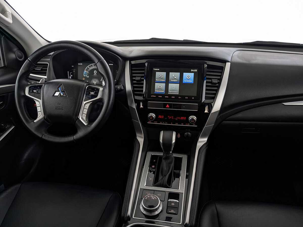 Купить Mitsubishi Montero Sport с пробегом. Фото: #18