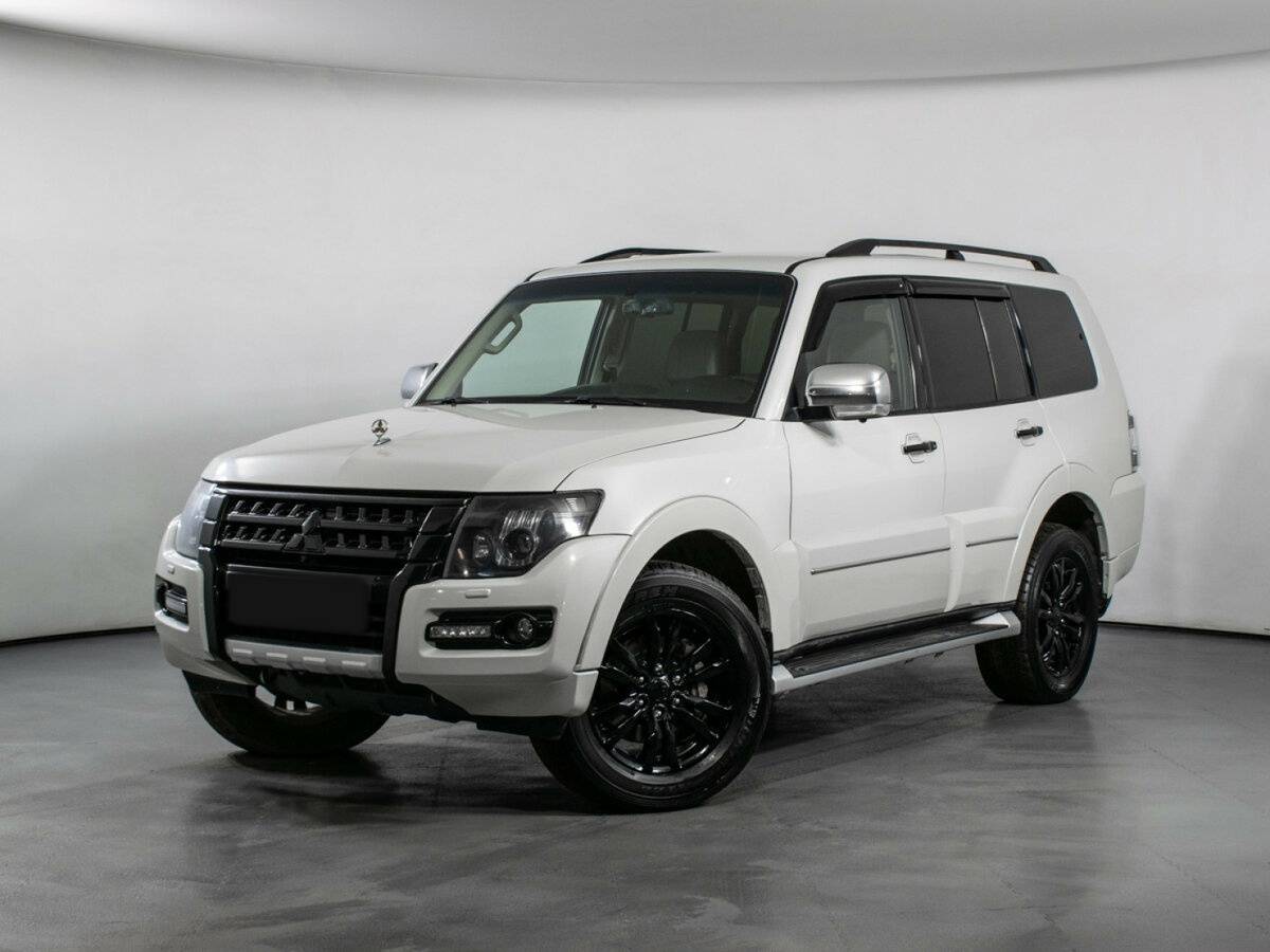Купить Mitsubishi Pajero с пробегом. Фото: #0