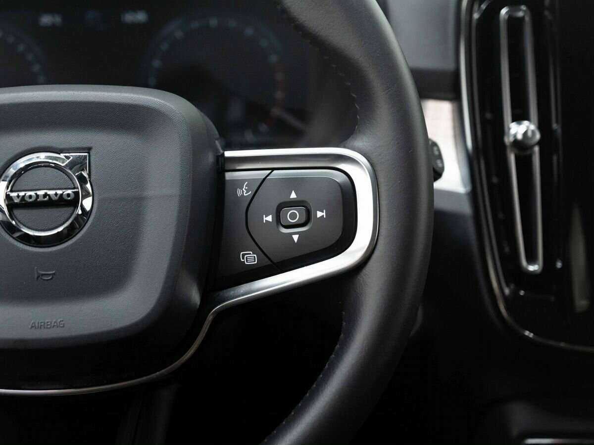 Купить Volvo XC40 с пробегом. Фото: #15